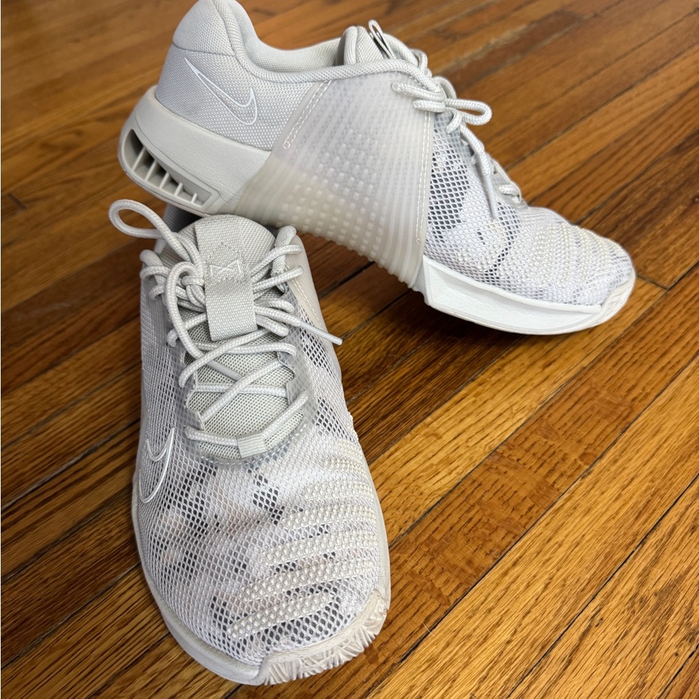 BRAND NEW Nike Metcon 9 women’s 8.5
